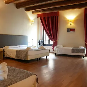 3* Bed and breakfast Honey